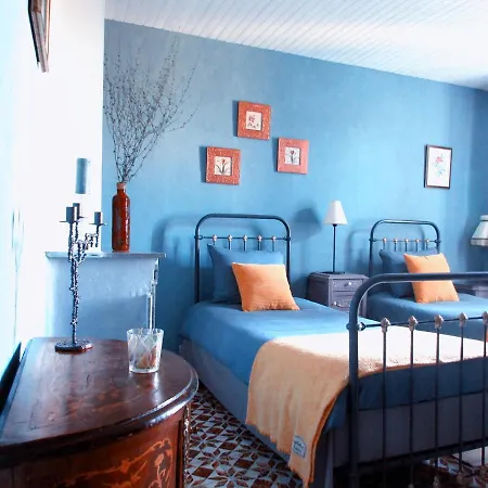 Bed & Breakfast La Bastide De Canaules-et-Argentieres