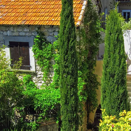 La Bastide De Bed & Breakfast Canaules-et-Argentieres